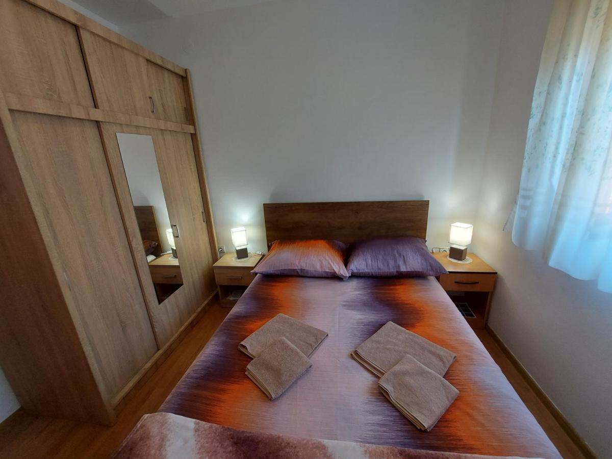 Апартаменти Apartman Porat Пула Екстер'єр фото